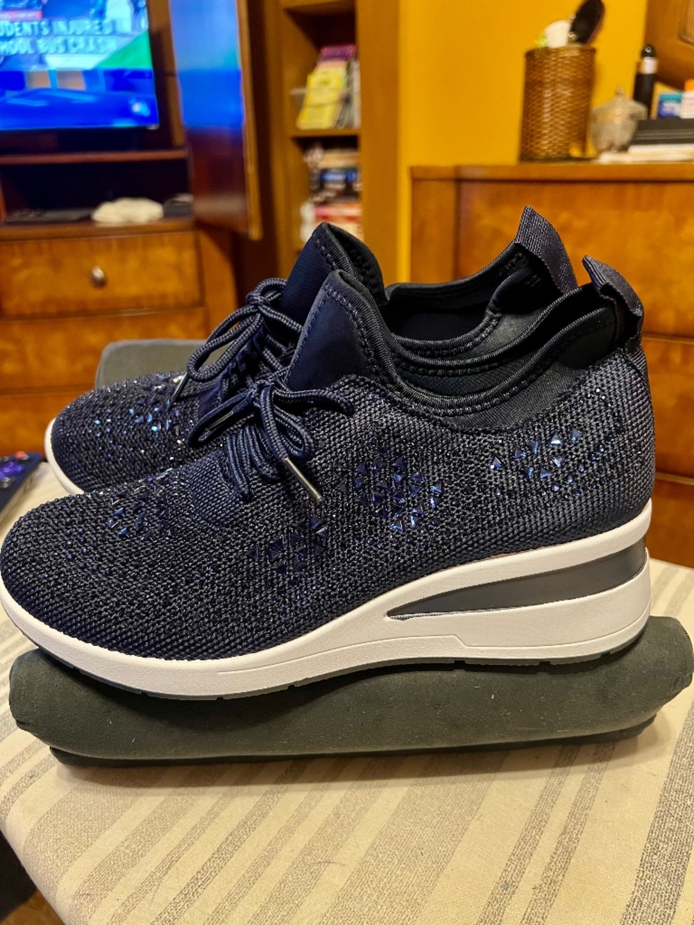 Ladies sneakers